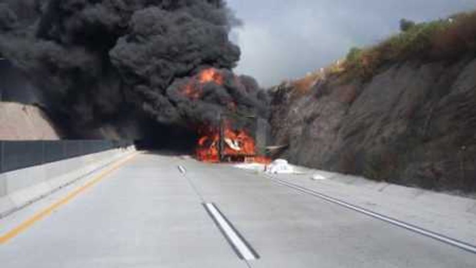 incendio trailer apaseo palmillas 5