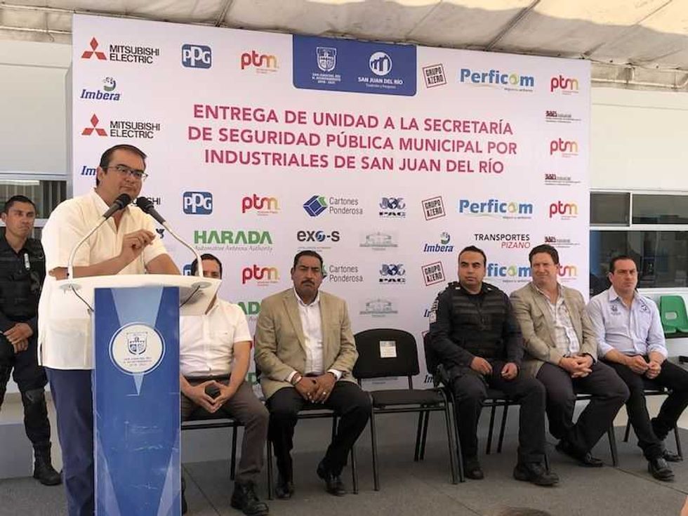 industriales donan patrulla para seguridad en san juan del rio 2