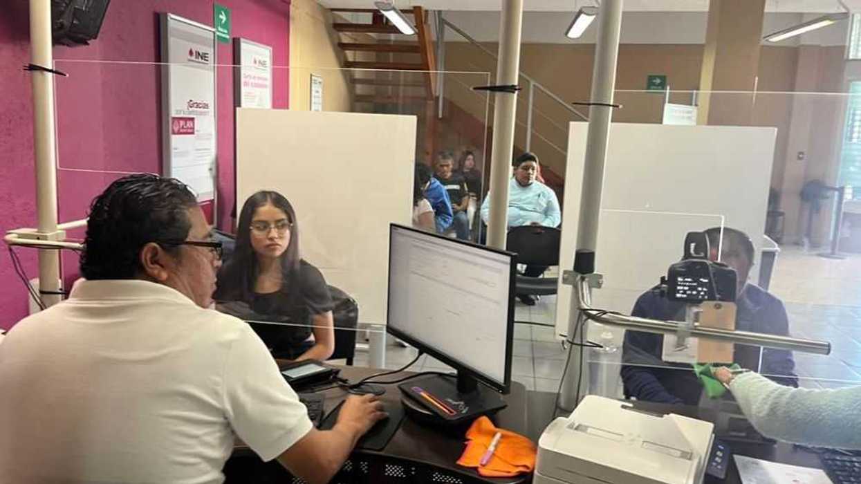 INE: Últimos días para tramitar credencial de votar.
