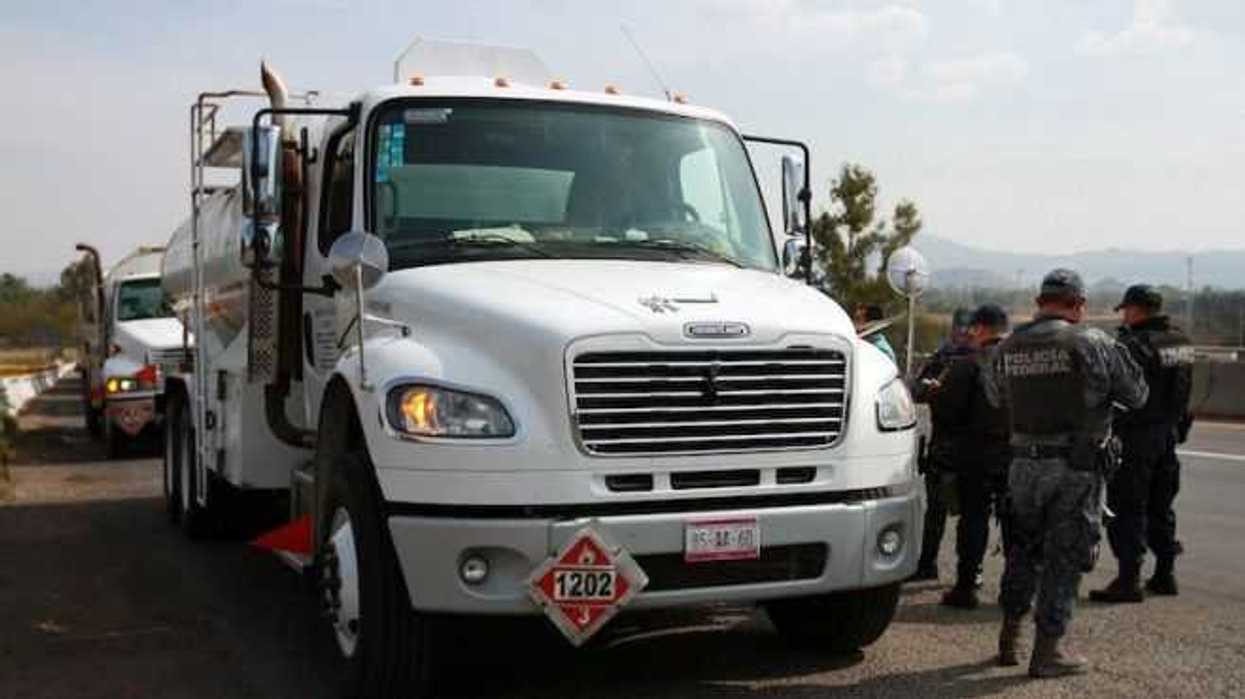 inicia-proceso-para-adquirir-pipas-y-garantizar-distribucion-de-gasolina-lopez-obrador.jpg