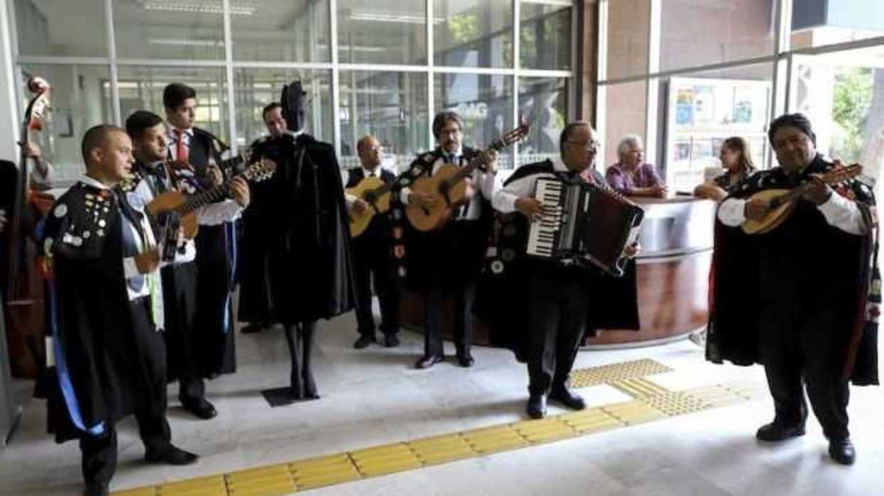instalan-exposicion-estudiantina-queretana-ano-1882-en-rectoria-de-la-uaq