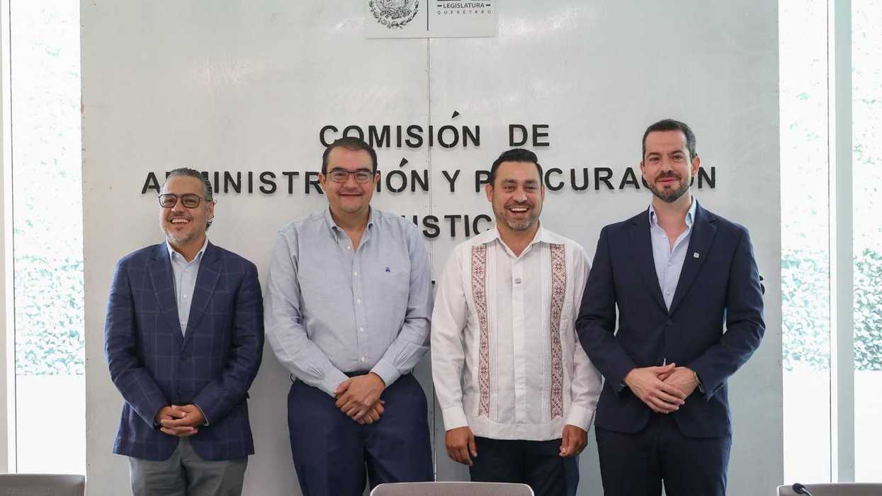 Integrantes de la Comisión de Administración y Procuración de Justicia del Congreso de Querétaro, en la sesión donde se aprobaron las reformas al Código Civil sobre mascotas en divorcio y privacidad de menores.