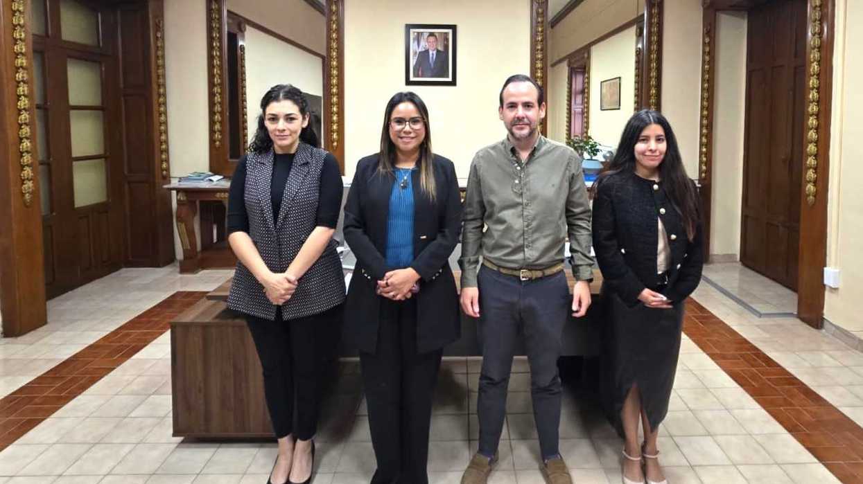 Integrantes del IEEQ, el Consejo de Notarios y el Instituto Registral y Catastral reunidos en el marco de la coordinación para el proceso electoral 2026-2027 en Querétaro
