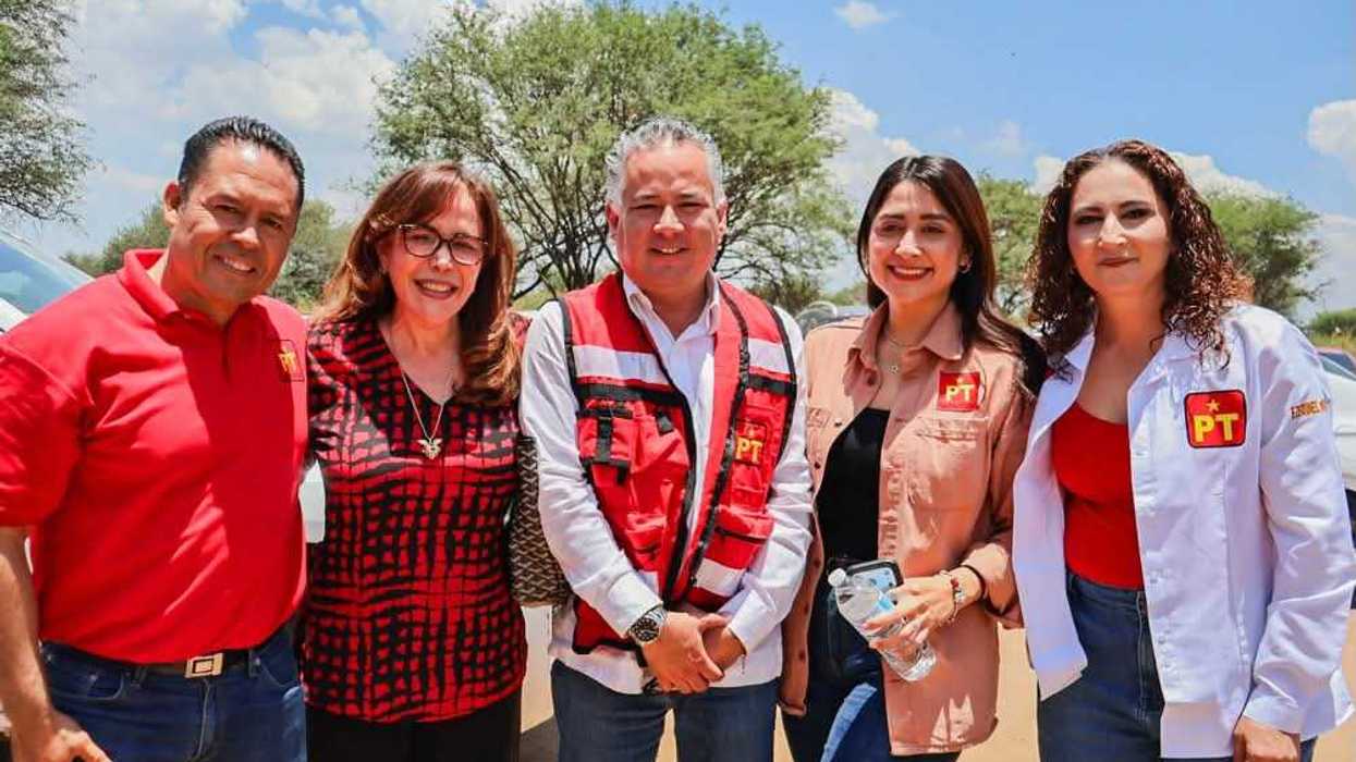 Integrantes del Partido del Trabajo durante asamblea en Ezequiel Montes, Querétaro, en agosto de 2026