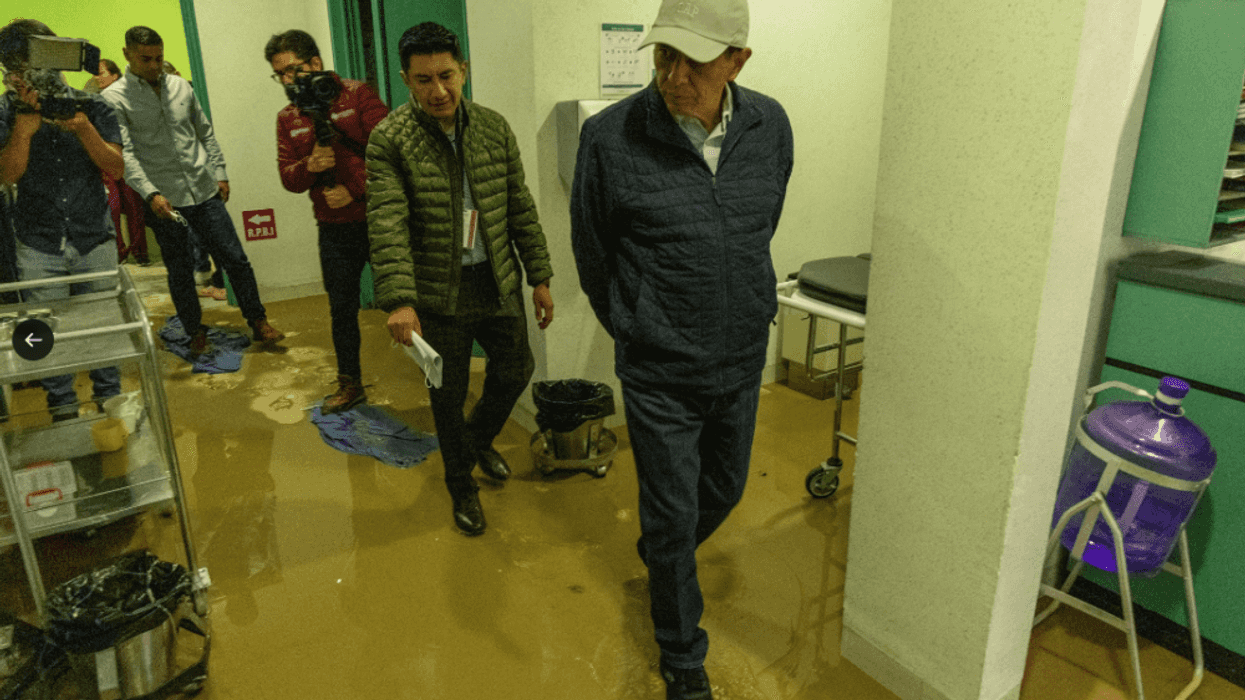 Inundación en Hospital de la Niñez Oaxaqueña por Ciclón Alberto.