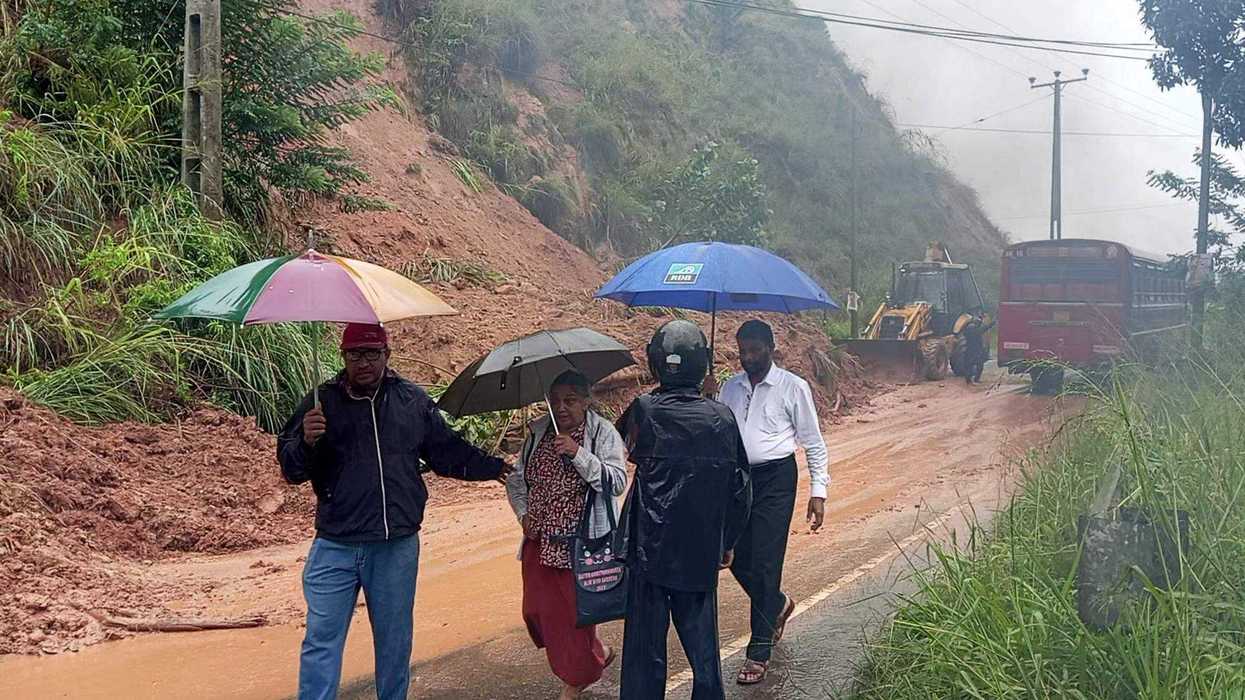 Inundaciones y deslaves causan graves daños en Sri Lanka tras intensas lluvias. AP.