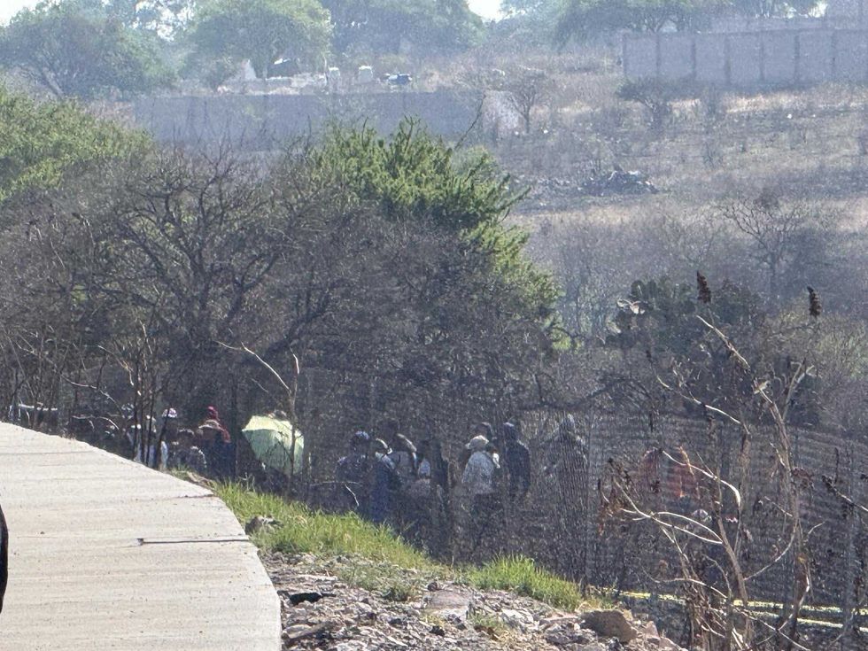 Invasi\u00f3n de predio de varias hect\u00e1reas junto a Prolongaci\u00f3n Constituyente en El Marqu\u00e9s, Quer\u00e9taro