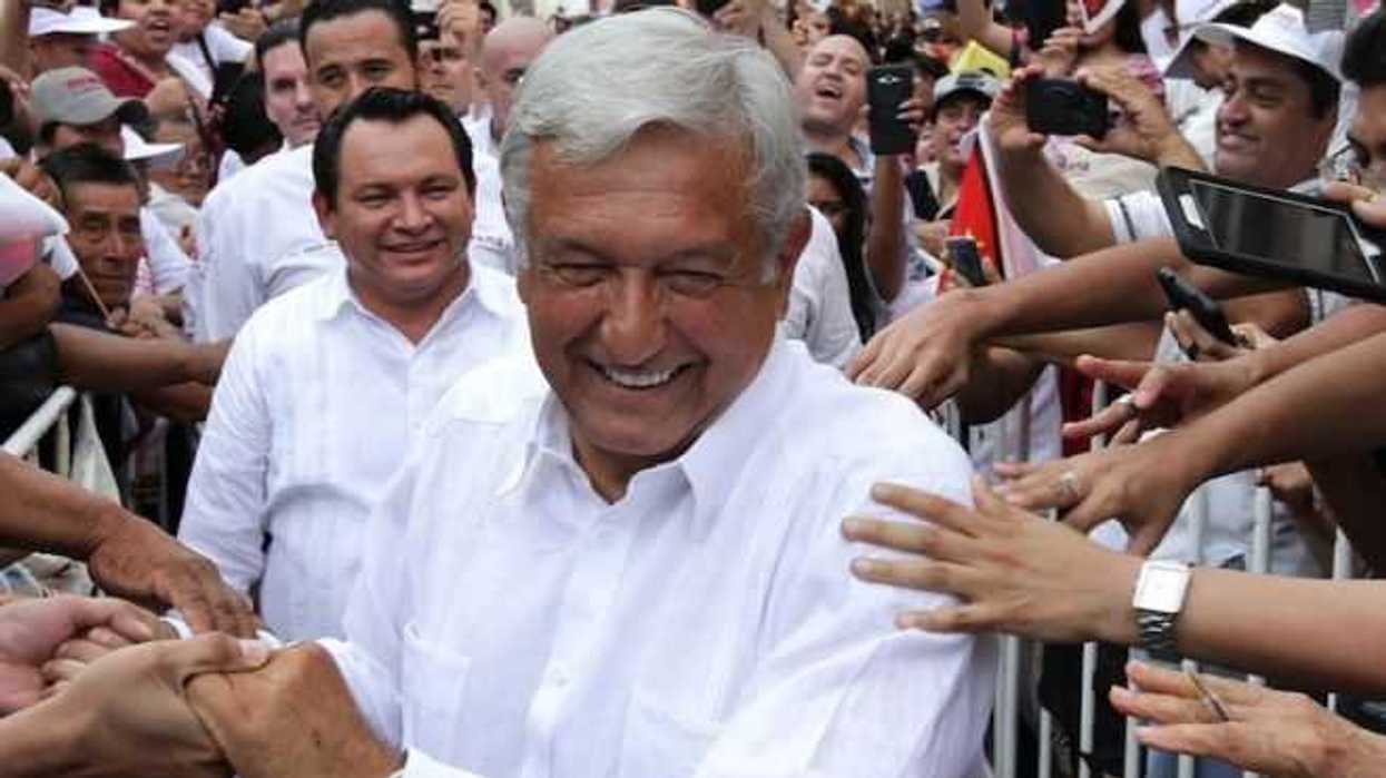 invita-lopez-obrador-a-su-cierre-nacional-de-campana-en-el-azteca.jpg