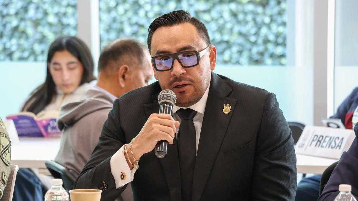 Iovan Elías Pérez Hernández secretario de Seguridad Ciudadana de Querétaro durante conferencia sobre cámaras biométricas en centro nocturno Könor