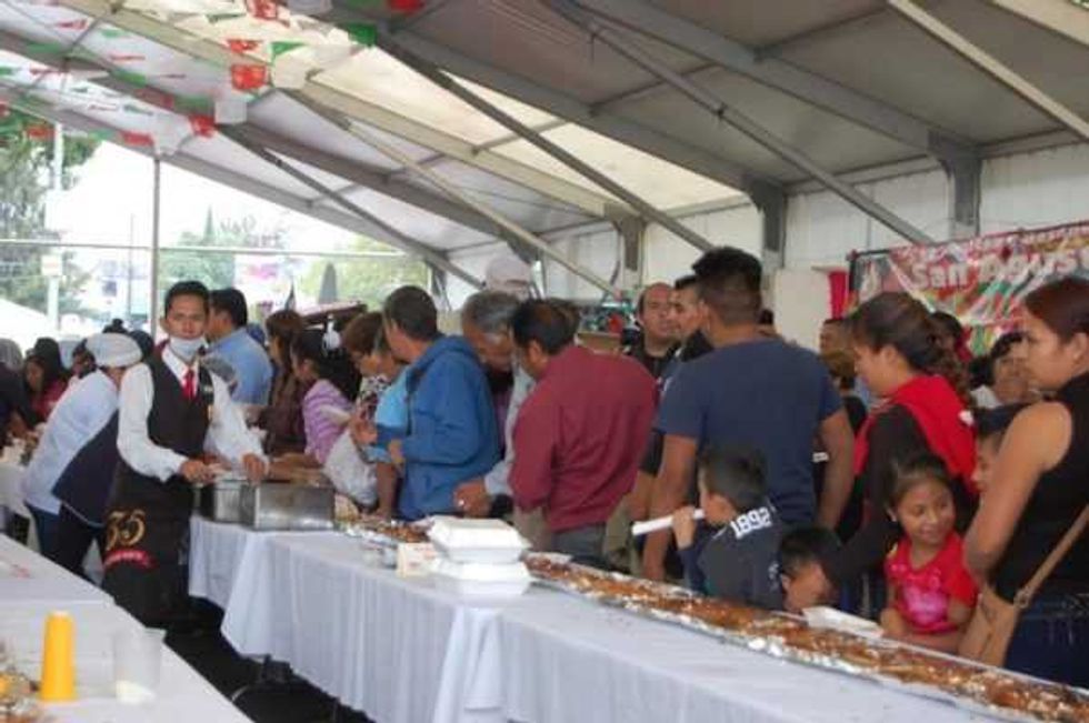 iztapalapa prepara otra vez la enchilada grande del mundo 3