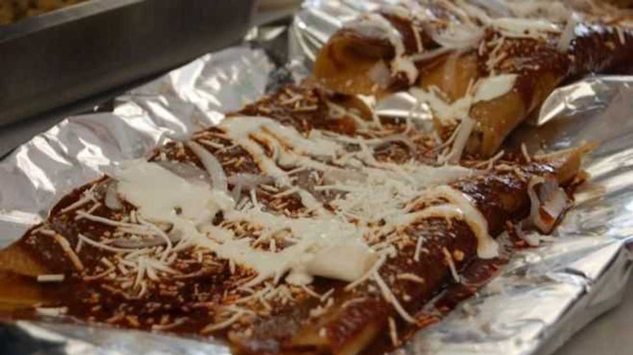 iztapalapa-prepara-otra-vez-la-enchilada-grande-del-mundo