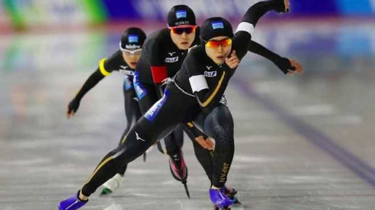 japon-establece-record-olimpico-con-titulo-en-patinaje-de-velocidad