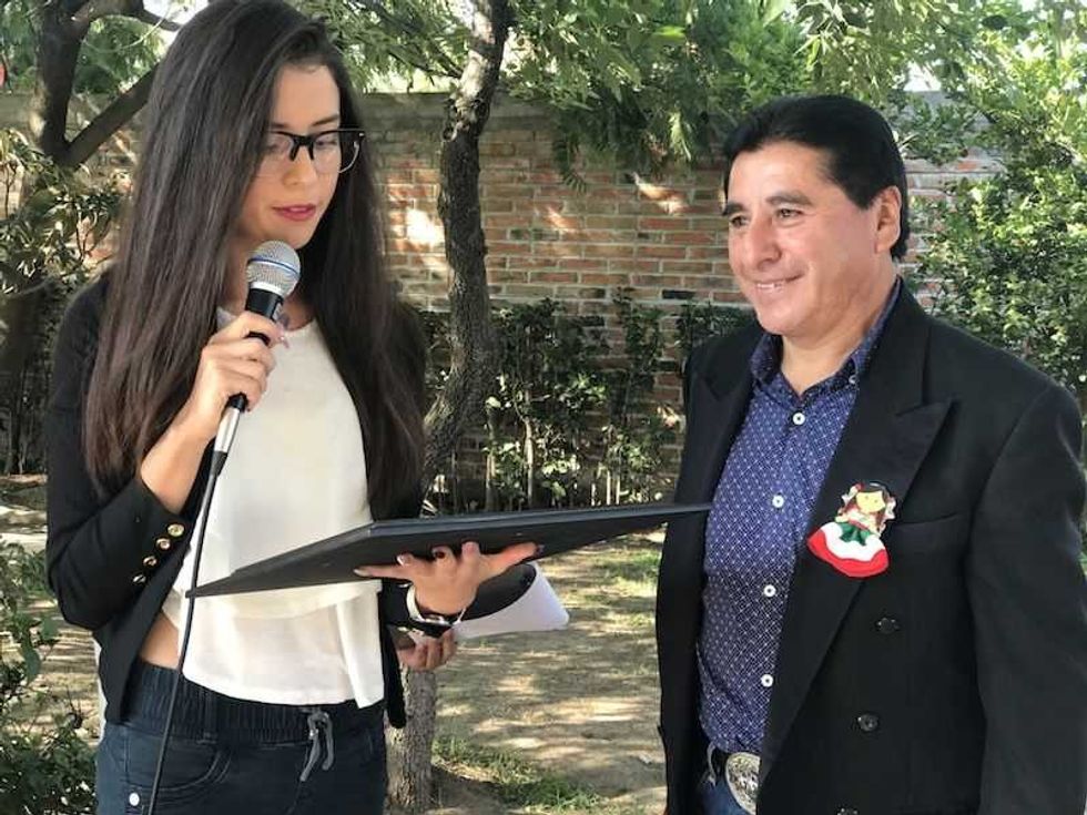 jardin ninos pablo cabrera despide a maestro chevo jubilacion 3