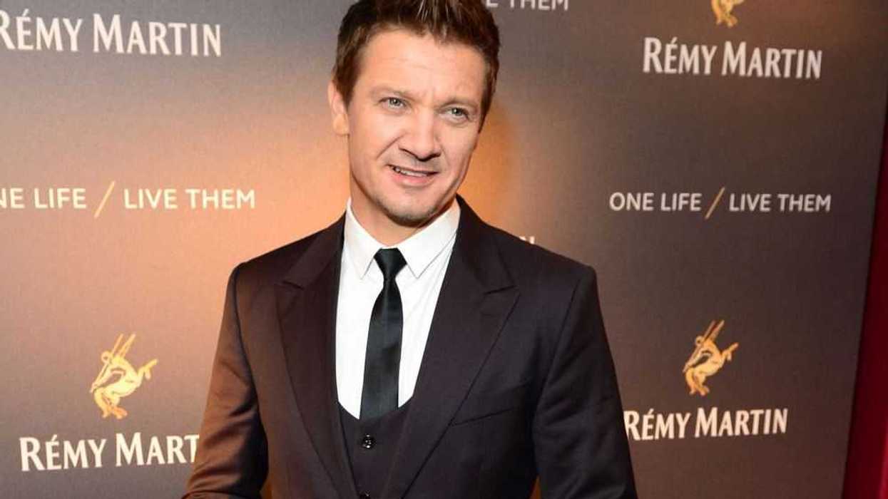 Jeremy Renner enseñará a su hija a maquillarse.