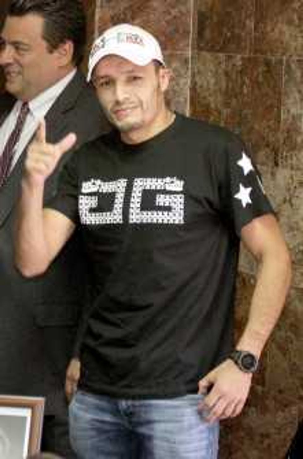 Jhonny González.