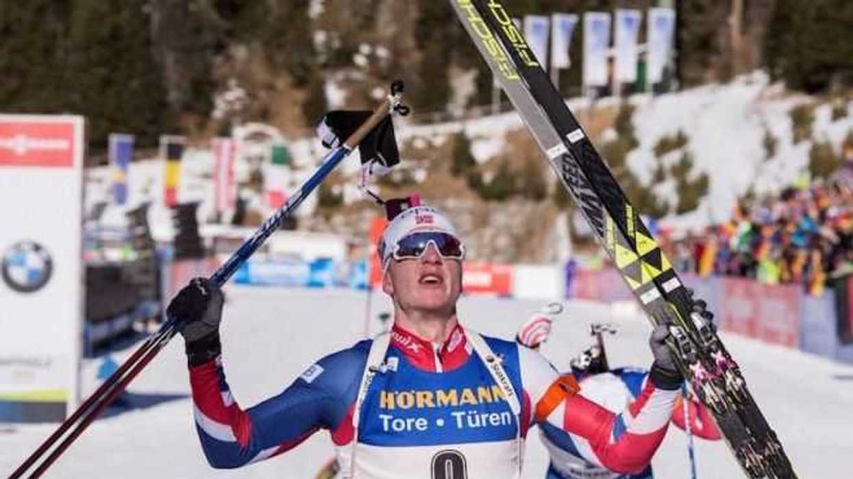 johannes-thingnes-cumple-como-favorito-y-se-lleva-oro-en-biatlon