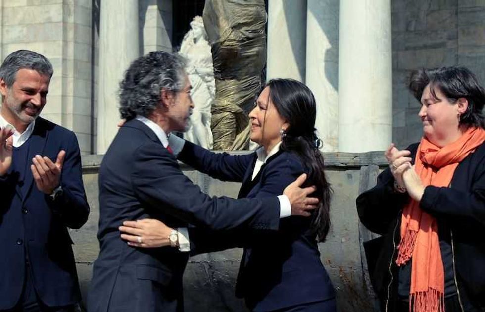 jorge marin exhibe el choque de cuerpos en explanada de bellas artes1