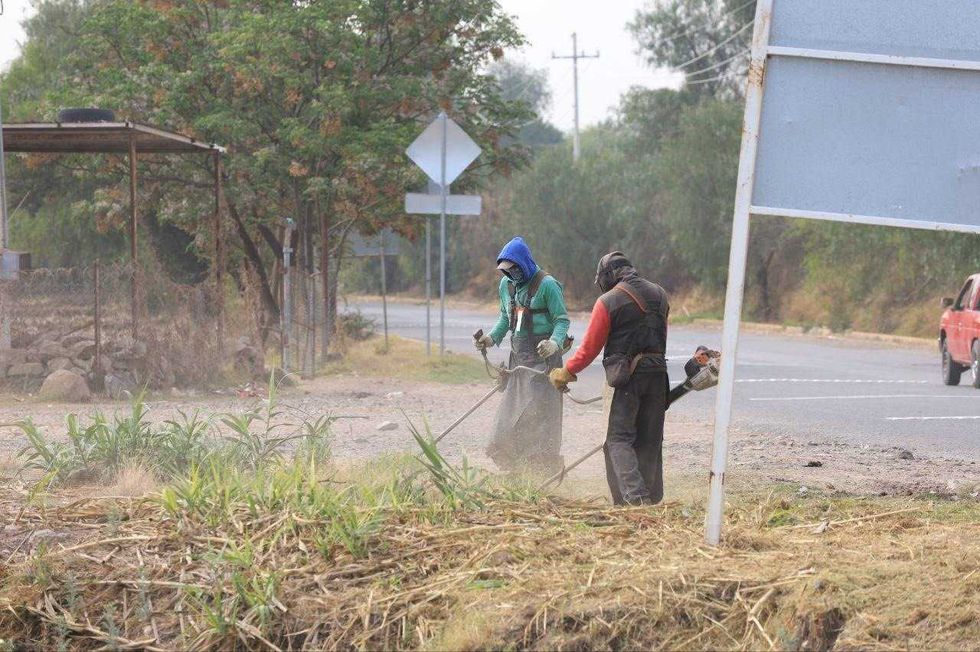 Jornada de servicios municipales del gobierno de San Juan del R\u00edo en la comunidad de La Valla con atenci\u00f3n a familias