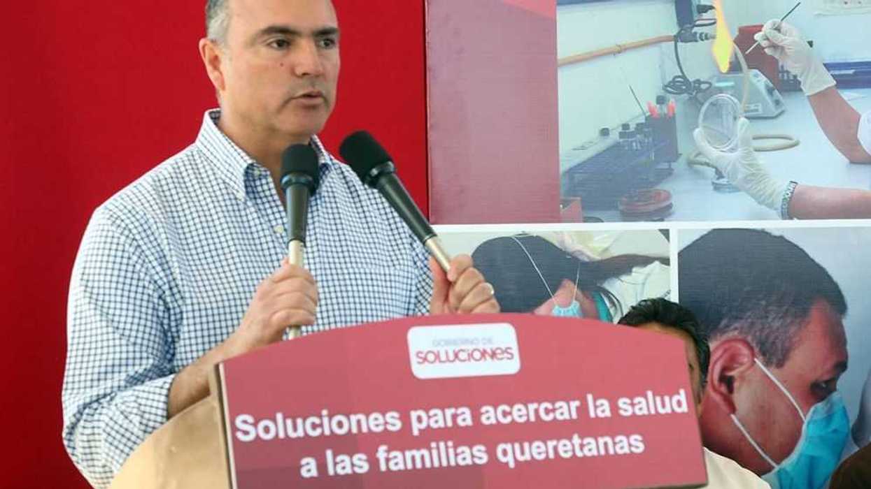 José Calzada Rovirosa.