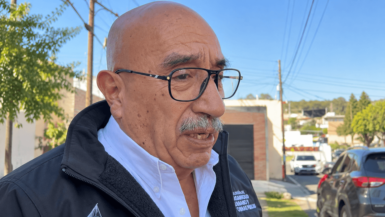 José Pío X Salgado Tovar, secretario de Desarrollo Urbano y Obras Públicas de Querétaro, habla durante una entrevista