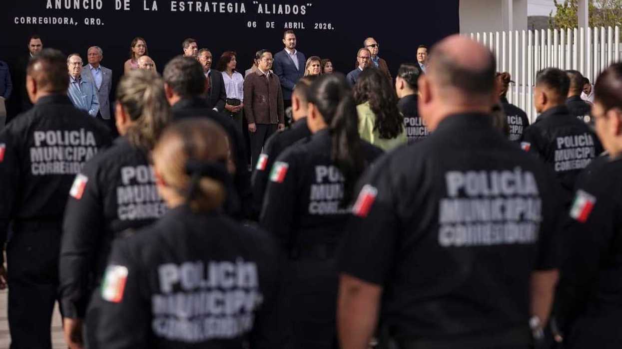 Josué Chepe Guerrero Trápala durante evento de reconocimiento a policías municipales de Corregidora por acciones de seguridad en el municipio queretano