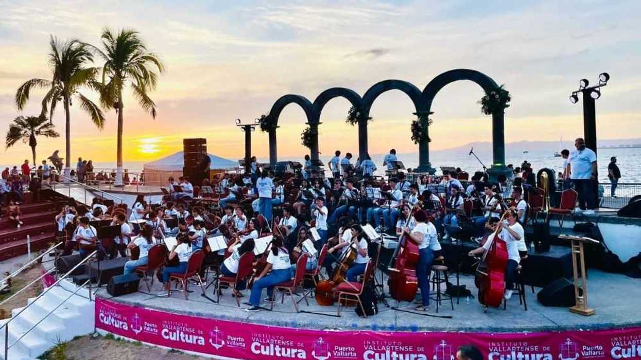 Jóvenes Músicos de Querétaro en Encuentro Nacional de Orquestas en Puerto Vallarta.
