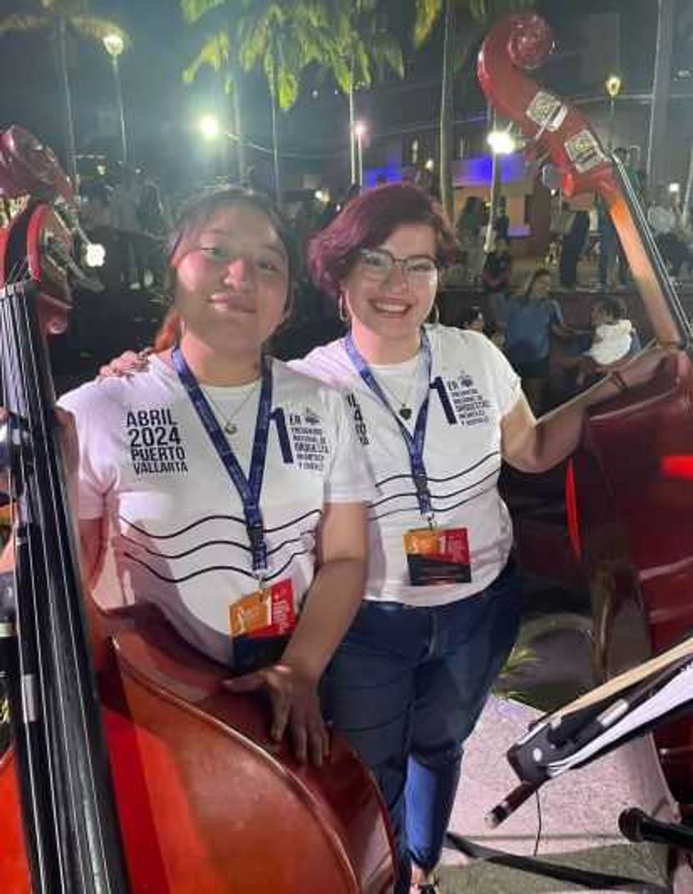 Jóvenes Músicos de Querétaro en Encuentro Nacional de Orquestas en Puerto Vallarta.