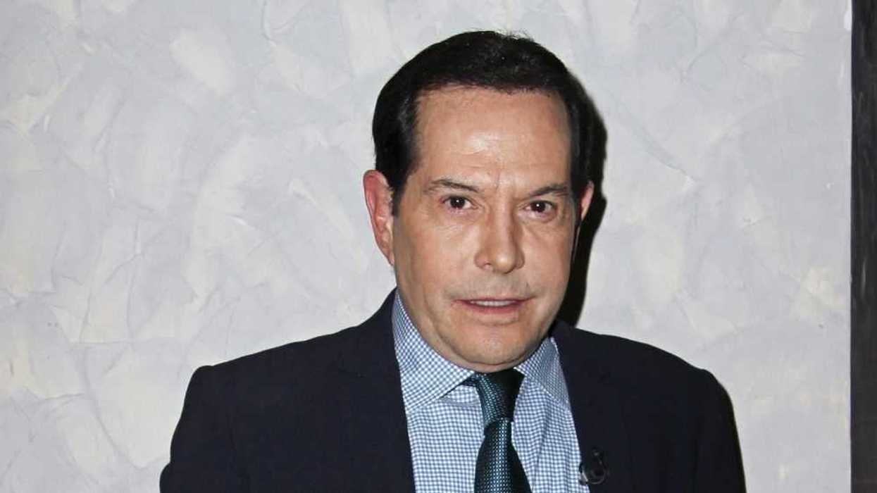 Juan José comentó a que es sabido que a Bazúa le esta yendo muy mal en su carrera como cantante y que ahora depende de lo que la chica dorada le da. AGENCIA MEXICO
