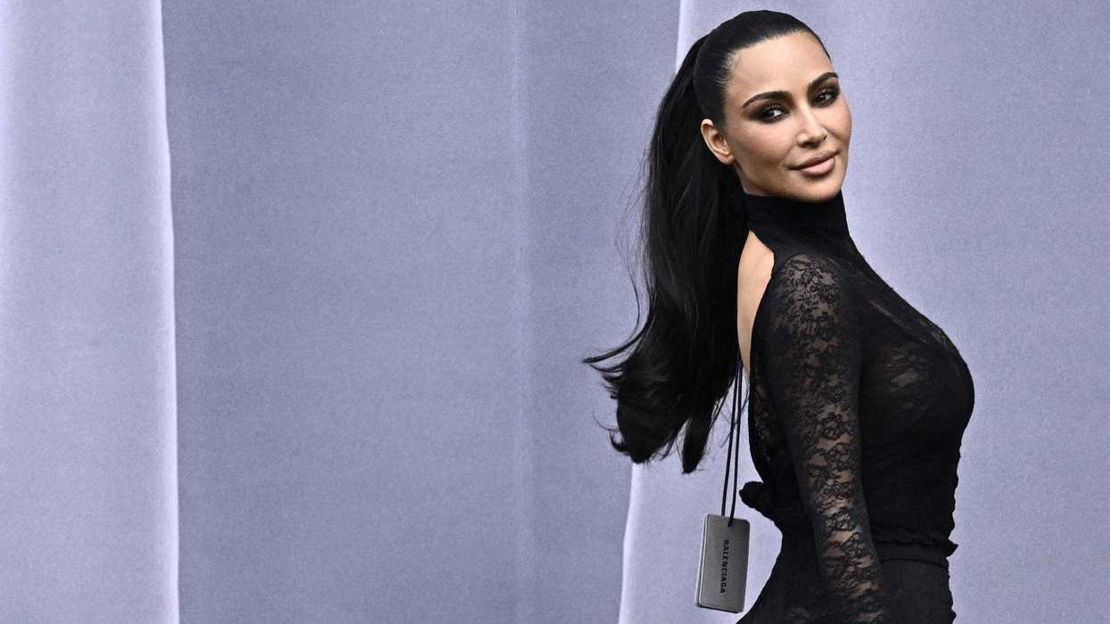 Juicio por el espectacular robo a Kim Kardashian comienza en París. AFP.