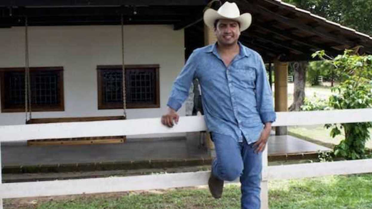 julion-alvarez-.01