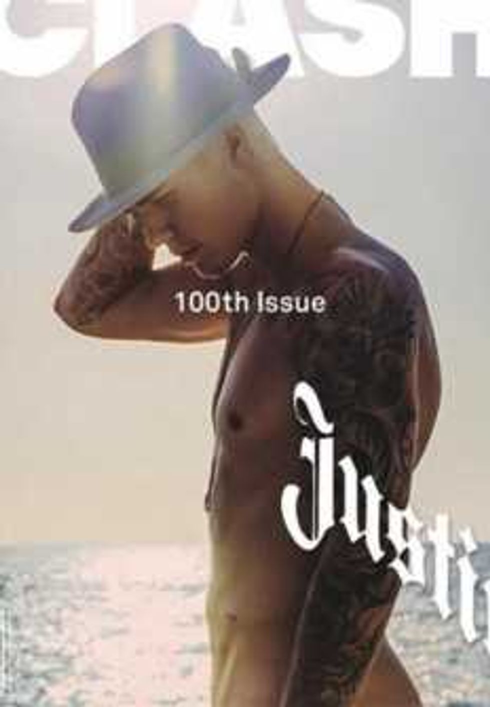 Justin Bieber, posó totalmente desnudo para la portada Clash.