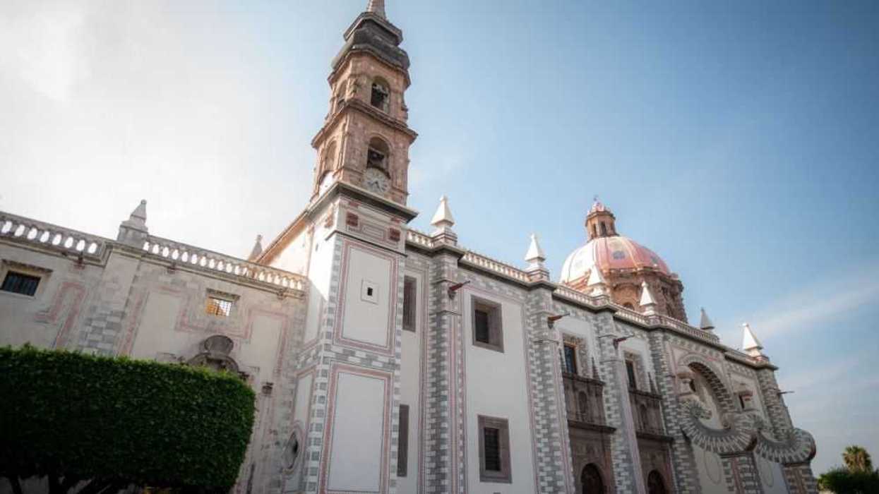 Kuri y Macías supervisan restauración de Santa Rosa de Viterbo.