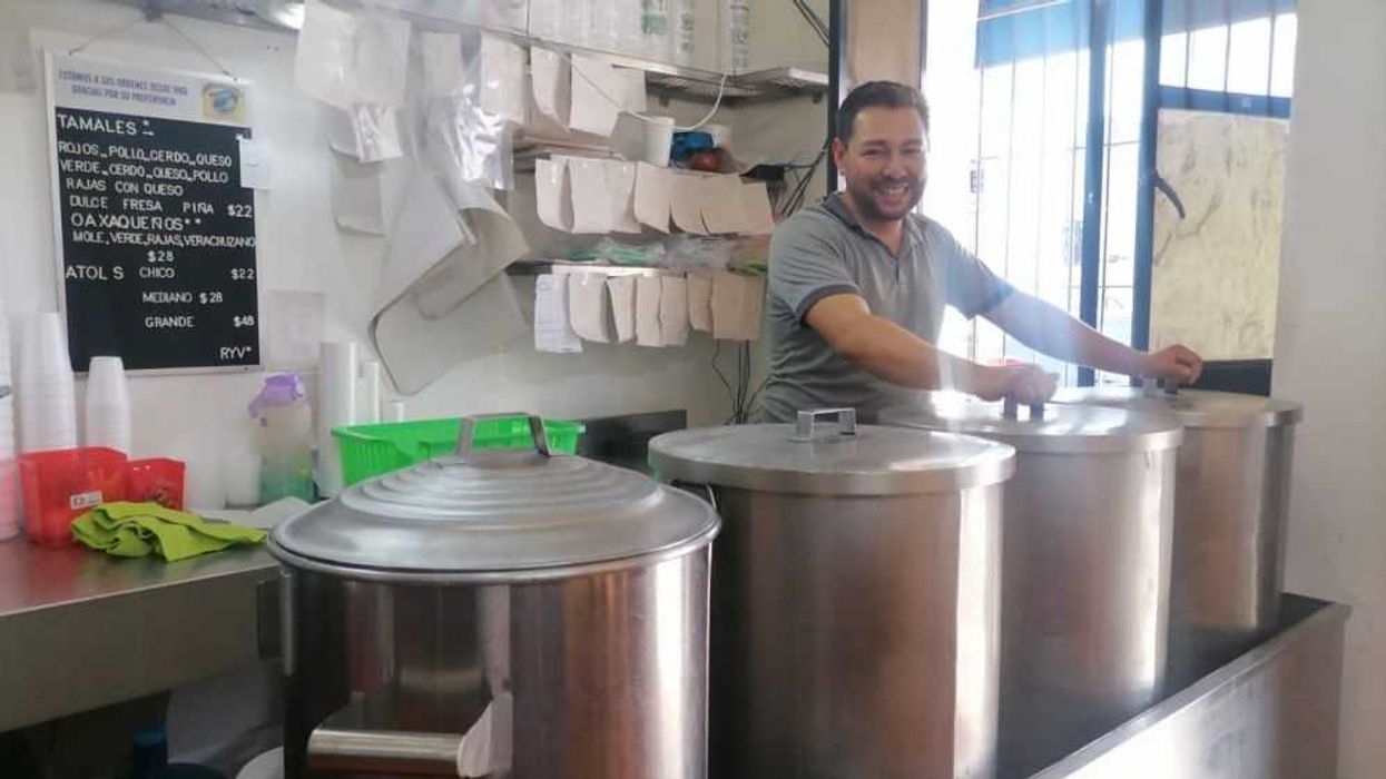 "La calle de los tamales": preparan hasta 16 mil tamales por día de la Candelaria.