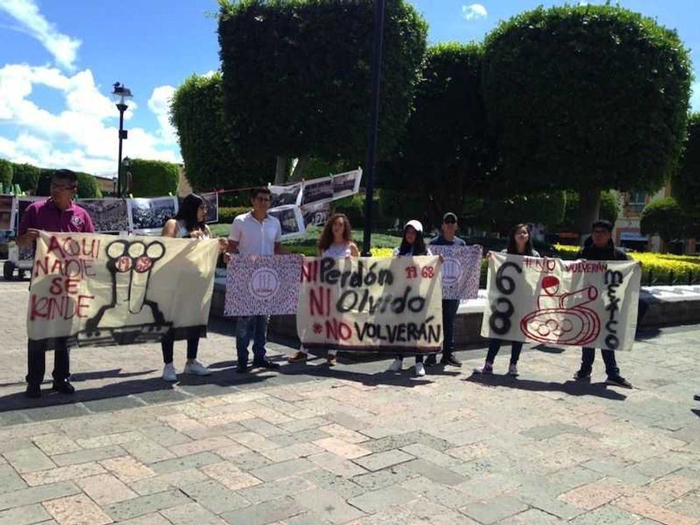 la chinaca conmemora masacre de tlatelolco en san juan del rio