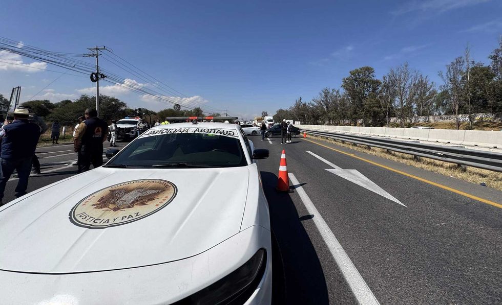 La circulación se restableció luego de que autoridades estatales aceptaran instalar mesa de negociación con conductores.