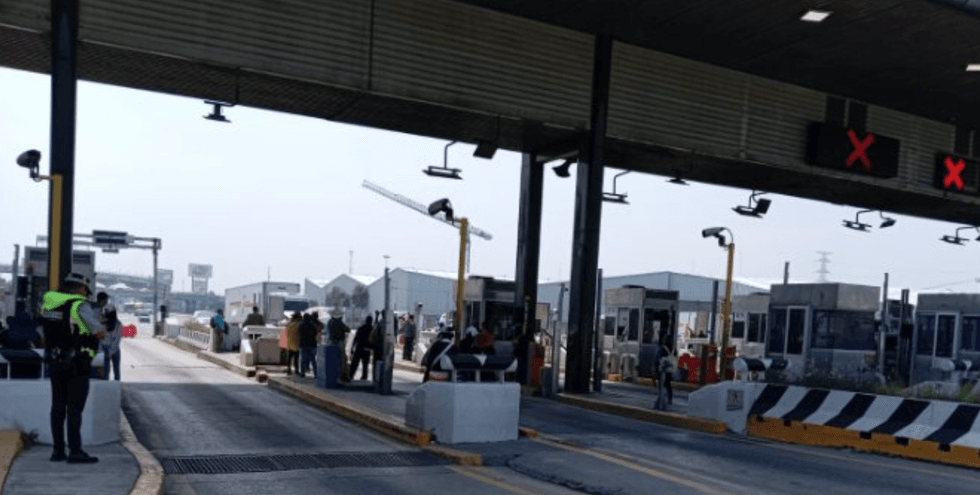 La Guardia Nacional Carreteras reporta cierres parciales y totales en autopistas del Estado de México y Michoacán. Foto: Guardia Nacional.