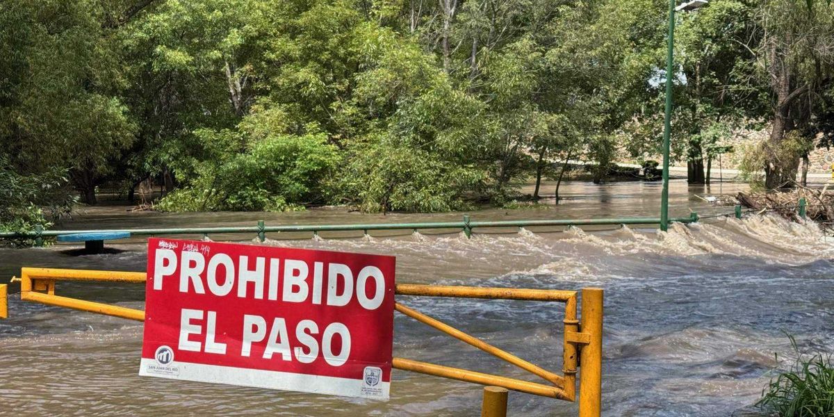 Del Rio Azmen San Juan del Río activa alerta preventiva por incremento del río San ...
