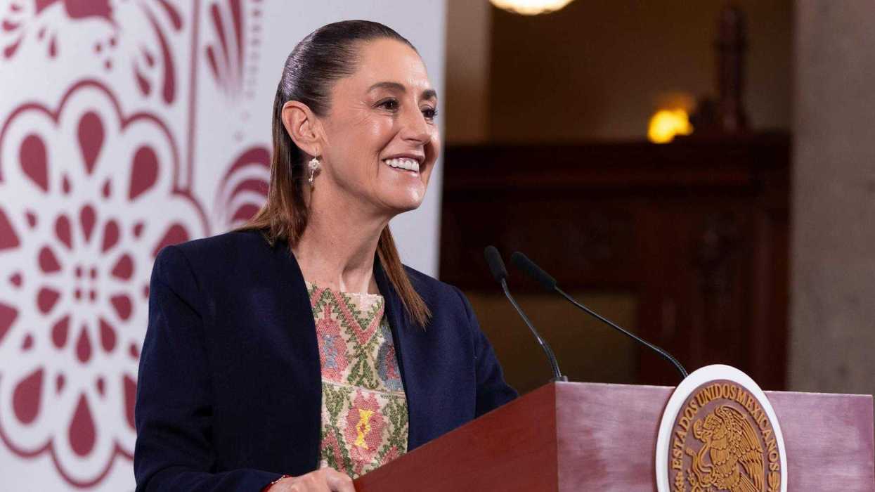 La Presidenta Claudia Sheinbaum Pardo anuncia acuerdo "Misión Cortafuegos" con Estados Unidos para combatir el tráfico ilegal de armas hacia México.