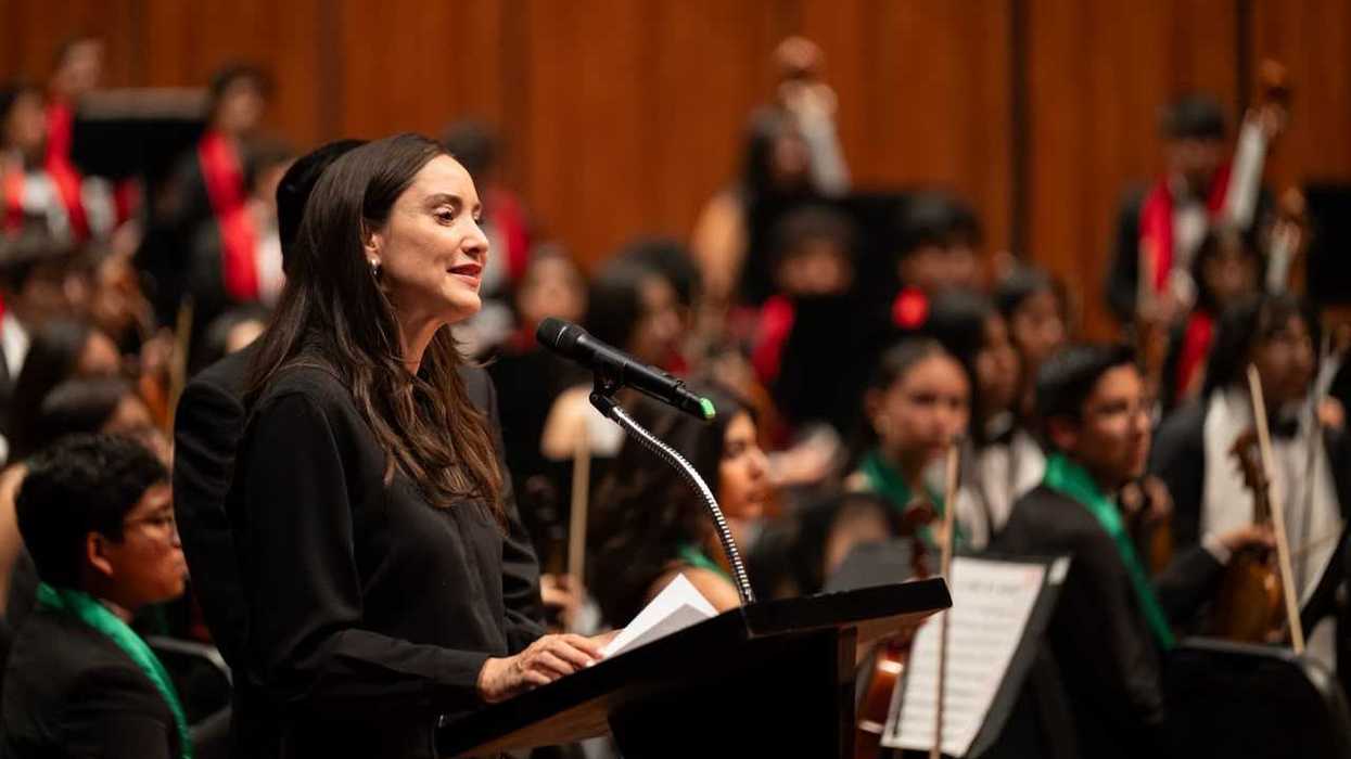 La secretaria de Cultura Claudia Curiel de Icaza en el Palacio de Bellas Artes durante el cierre de la 34.ª gira nacional de la OSIM, el 9 de agosto de 2026.