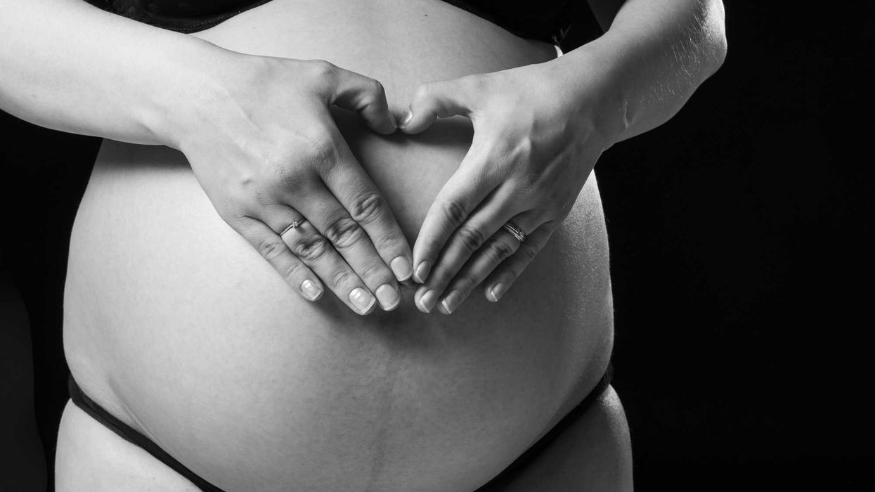 La tasa de mortalidad infantil alcanzó 9.9 por mil nacidos vivos, afectando a 68,051 nacimientos registrados en el año.