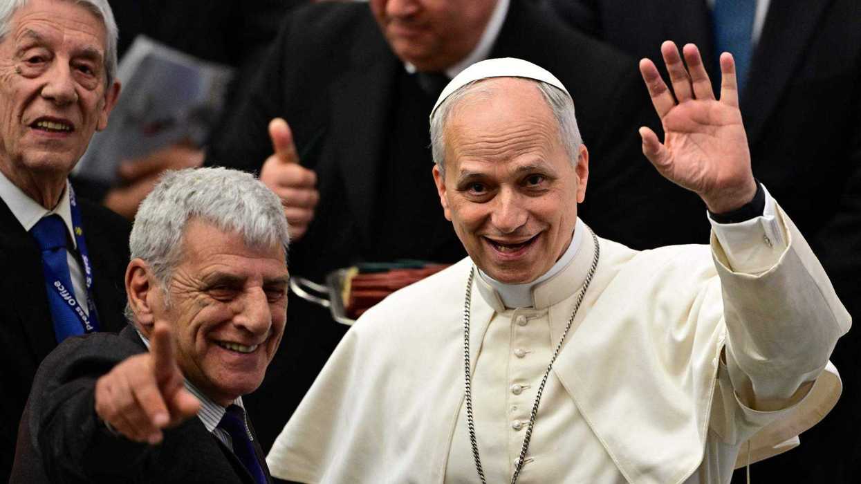 León XIV pide liberar periodistas detenidos por buscar la "verdad". AFP.