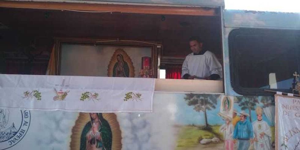 llega peregrinaciocc81n a templo de e28098jesusito de la portericc81ae28099 en san juan del ricc81o