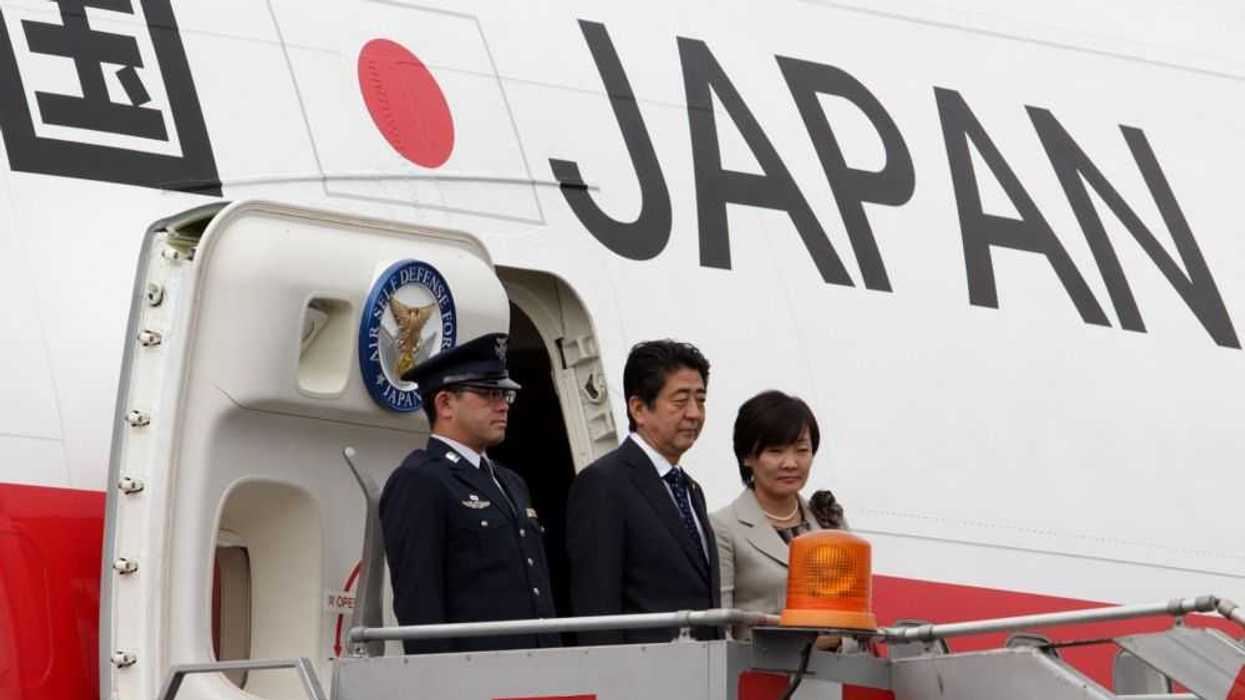 LLEGA PRIMER MINISTRO DE JAPÓN
