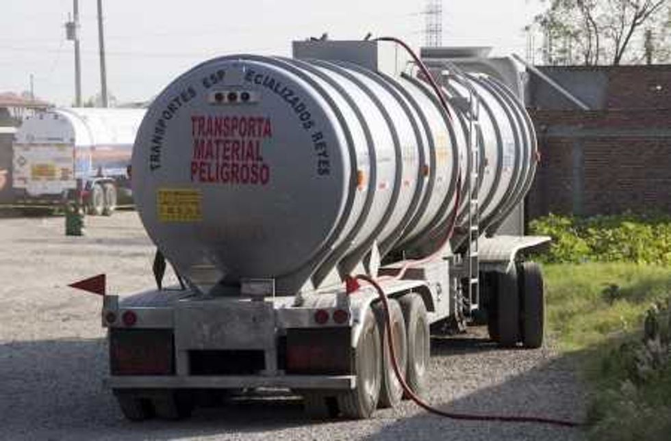Localizan toma clandestina en ductos de Pemex en San Juan del Río. FOTO/ROTATIVO
