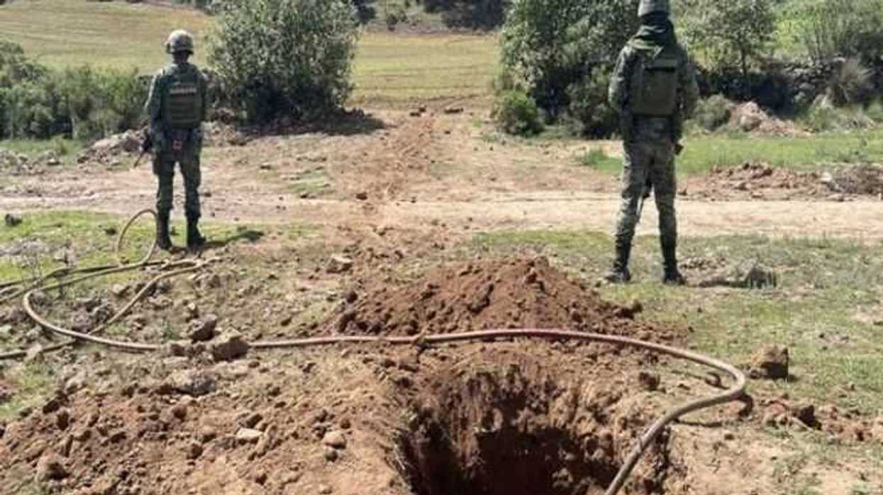 Localizan tomas clandestinas y aseguran combustible en cuatro estados.