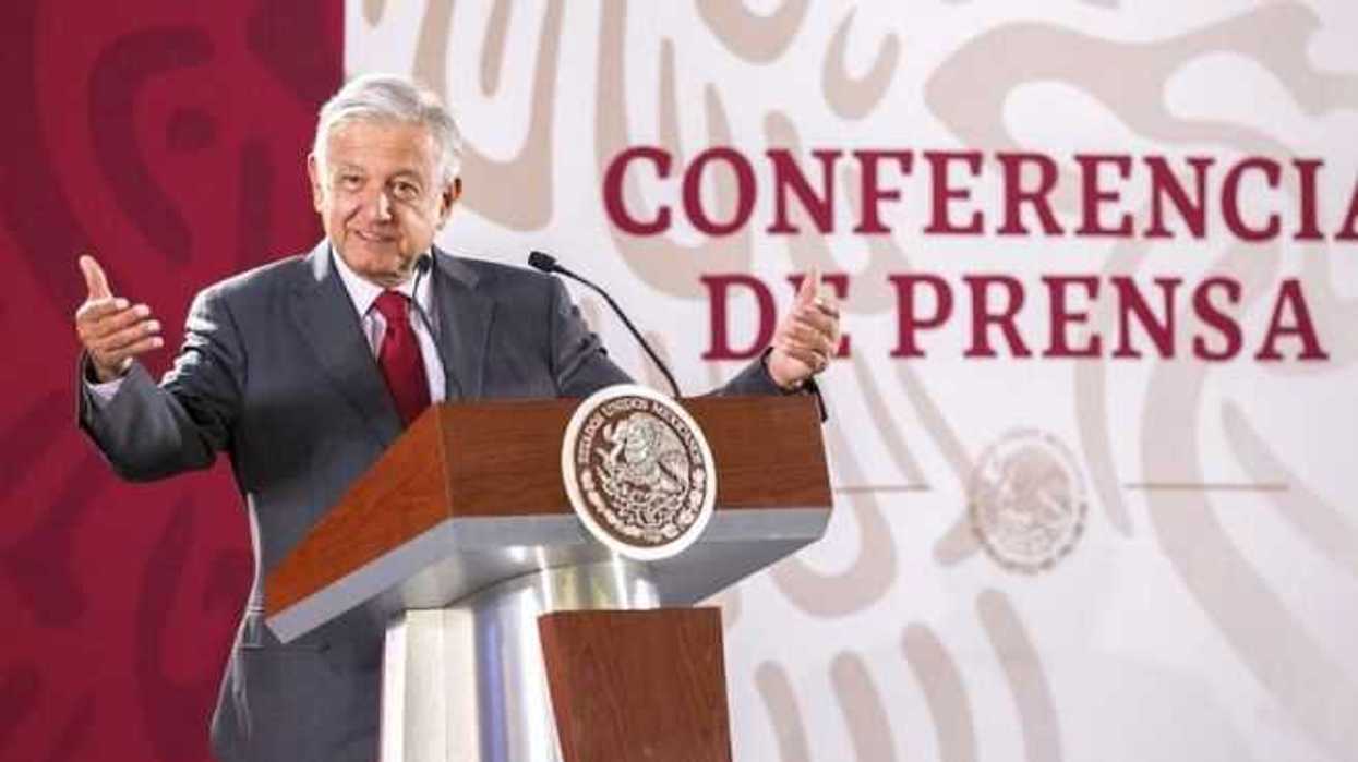 lopez-obrador-llama-a-la-poblacion-a-no-proteger-a-los-huachicoleros.jpg