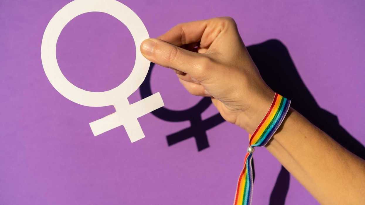 Los medios deben privilegiar la perspectiva feminista, Sara Lovera.