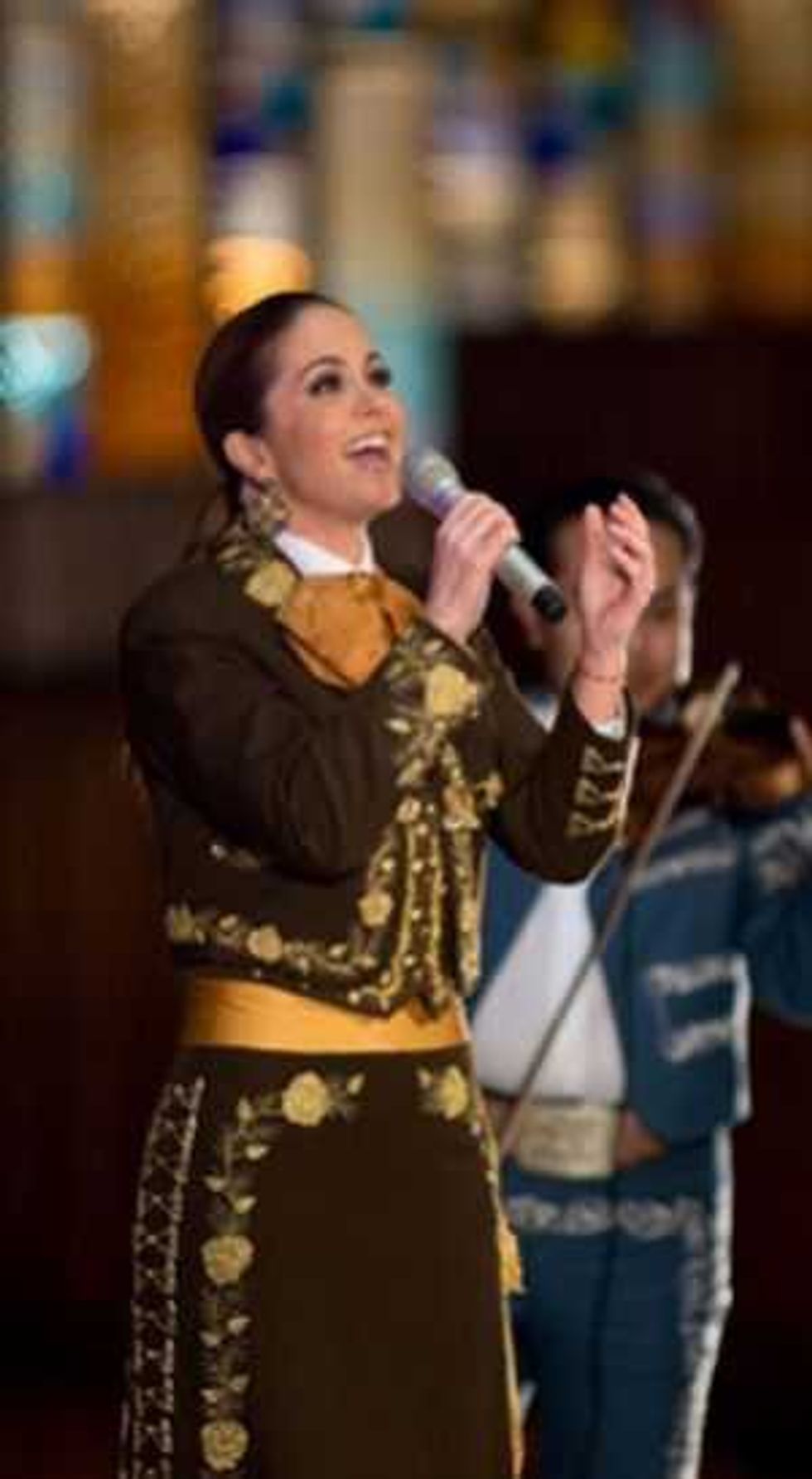 Lucero.