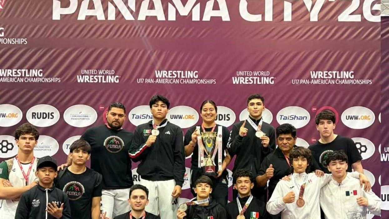 Luchadores queretanos ganan cinco medallas en Campeonato Panamericano de Luchas Asociadas U17 celebrado en Panamá.