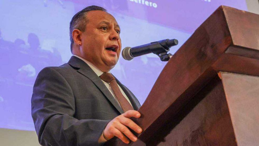 Luis Carlos Ugalde presenta análisis sobre reforma judicial durante ponencia en Querétaro